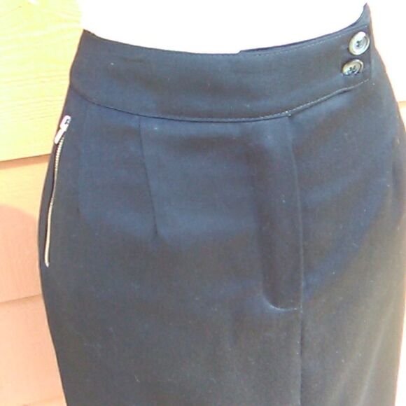 NWOT harve' benard Black Wool Skirt - Picture 2 of 10